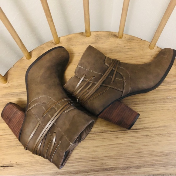 New Madden Girl Denice Strappy Boots in Women’s Size 10 - Picture 9 of 10